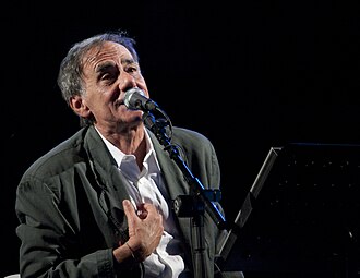 ritratto di Roberto Vecchioni